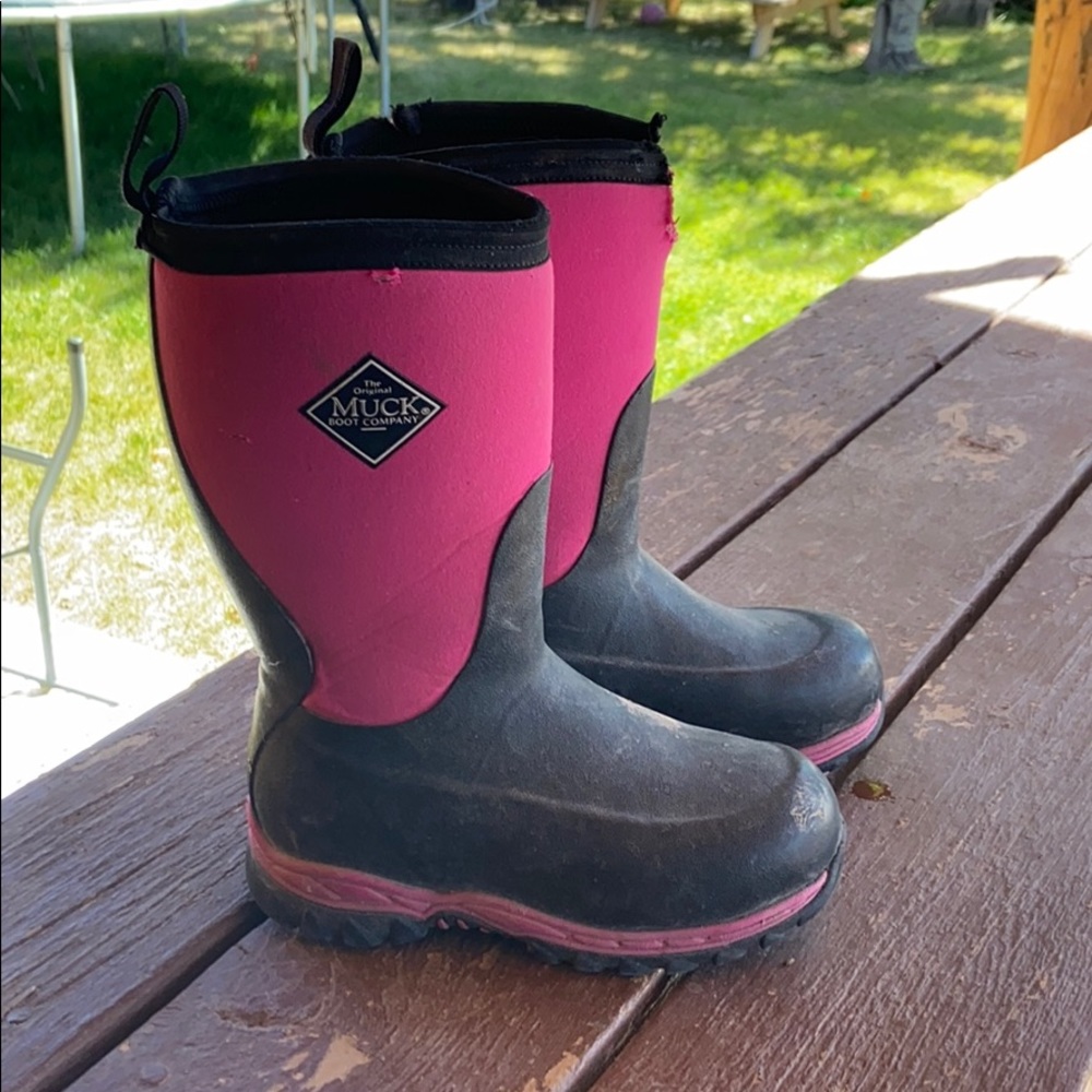 Girls, Pink & Black Muck Boots, Used